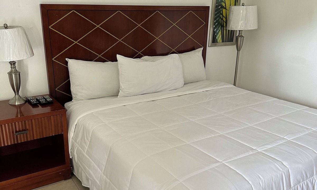 Nassau Hotel | Sun Fun Resort