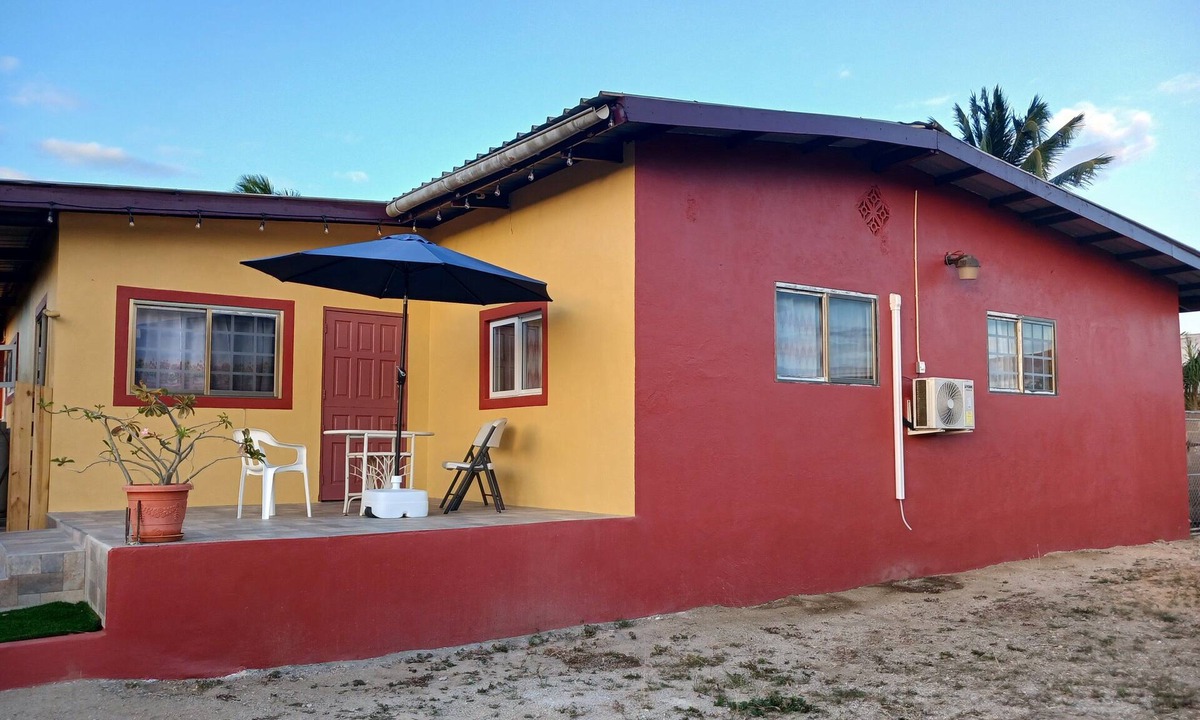 Lagoville Apartment | Sunny Isle Apartment