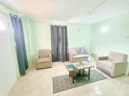 Calivigny Apartment | Sunshine avenue suite