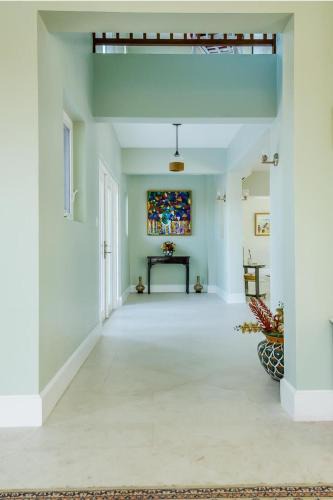 Deadmans Cay House | Tangerine Sunsets Long Island Santa Maria