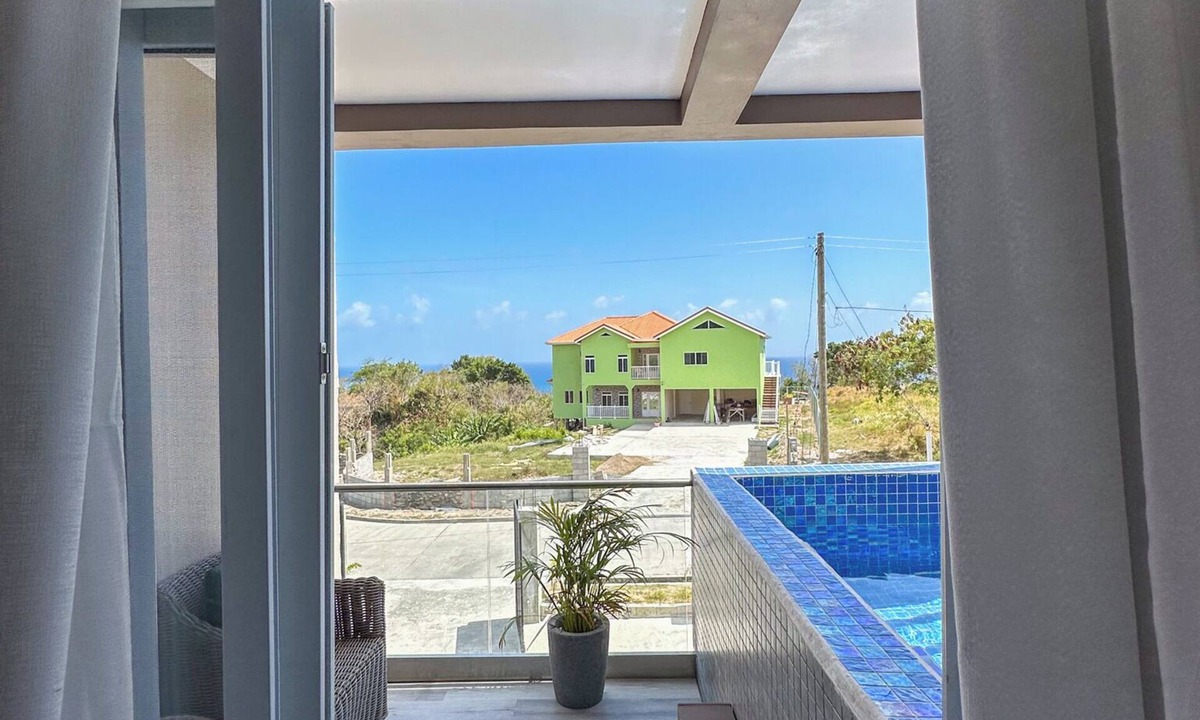 La Fargue Apartment | The island Experience 2 bedroom apartment