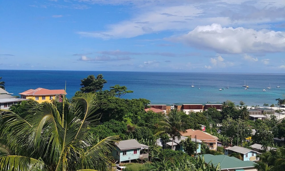 The Lime Apartment | The Island Pad - Sleeps 4 Comfortably