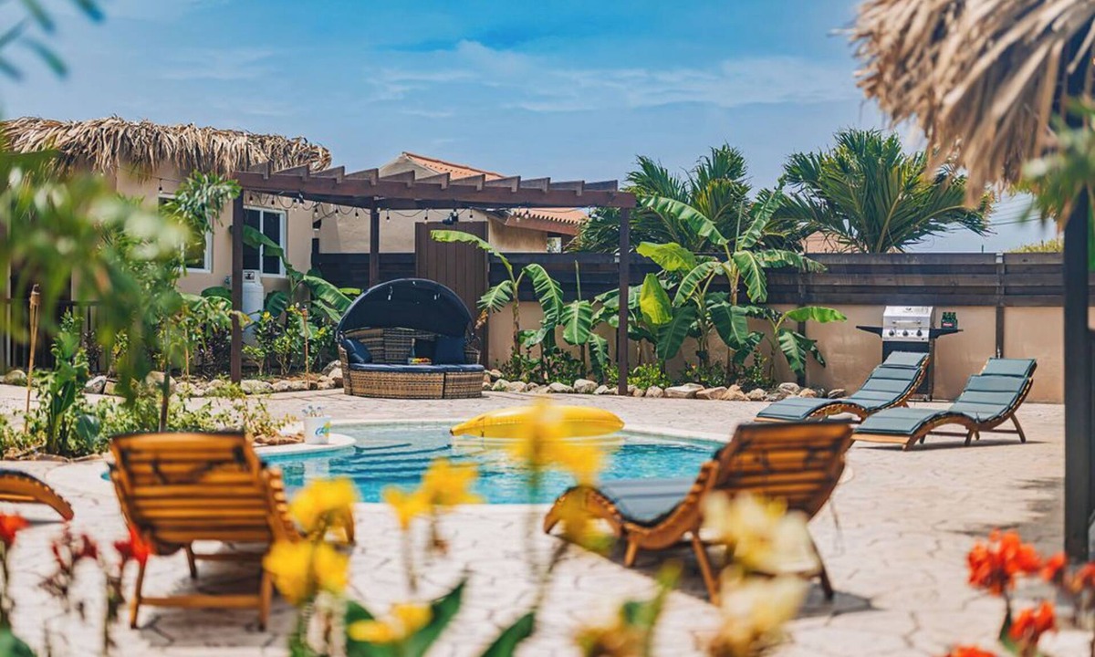 Kudawecha Apartment | The Wave -Tropical Pool - BBQ - 1BR Apartment by LUCHA
