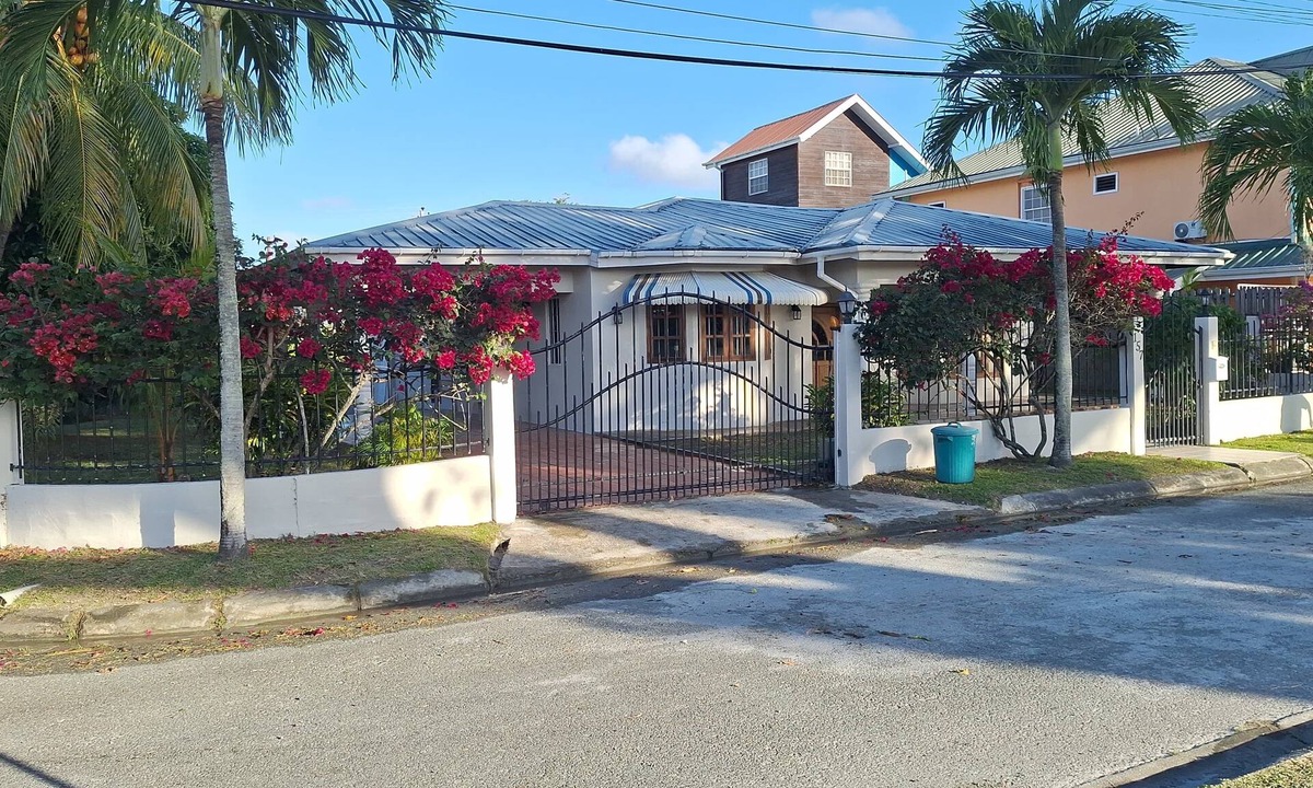 Bon Accord Village House | The Winter House Tobago Walking distance to Store Bay Airport and Crown Point.