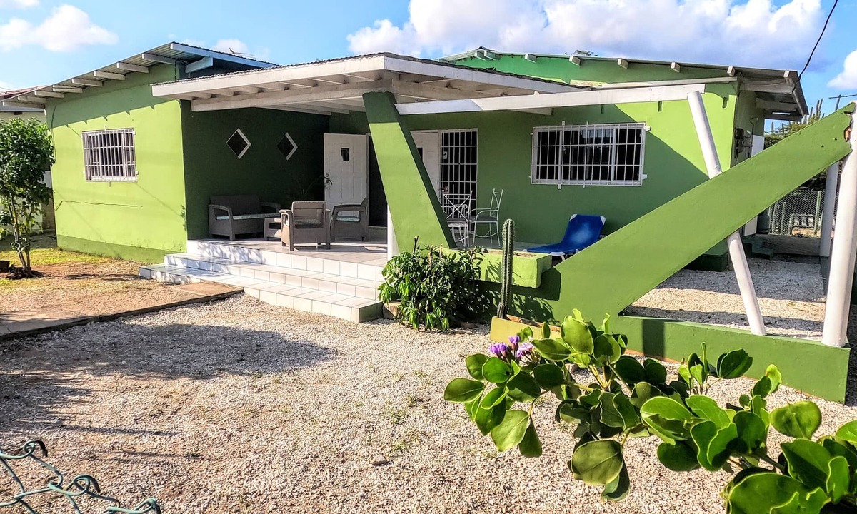 Oranjestad House | Traditional Aruban Home close to Surfside Beach