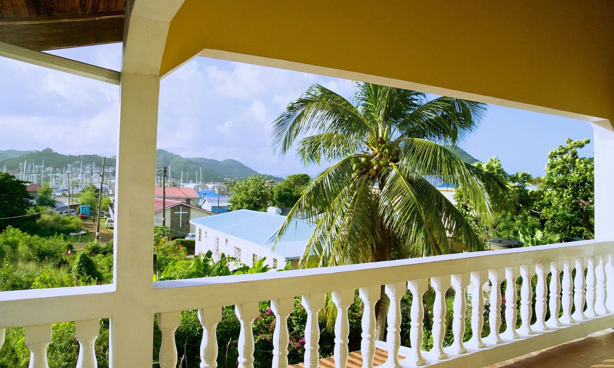 Gros Islet House | Tropical Breeze Guesthouse and Furnished Apartments