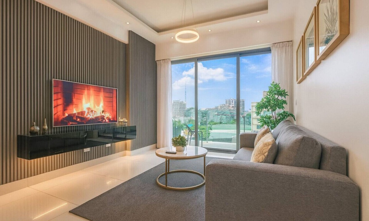 Downtown Santo Domingo Apartment | Urban Gem in Santo Domingo City Center, Rooftop Pool, Hot Tub, Grill, City Views.