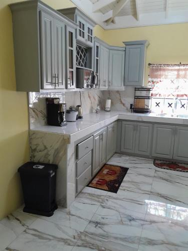 Portmore Apartment | Vacation Suite