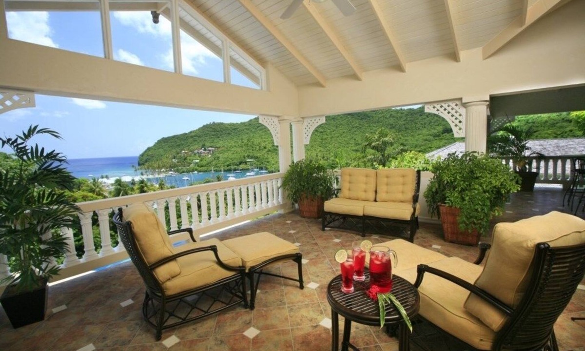 Marigot Bay Villa | Villa Ashiana - Beautiful 3-bedroom villa in Marigot Bay 3 Villa by RedAwning