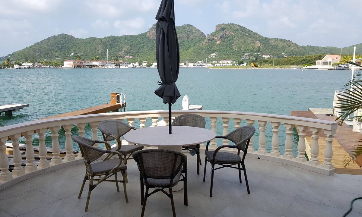 Jolly Harbour House | Villa right on the water in Caribbean Marina, 5 minutes to superb beach