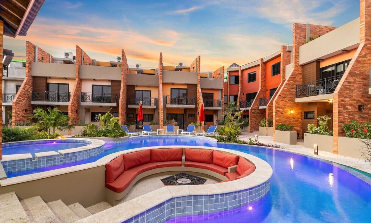 Tuscany Residence Aruba Villa | Walk to Beach & Ritz | Porta Al Sole by Bocobay