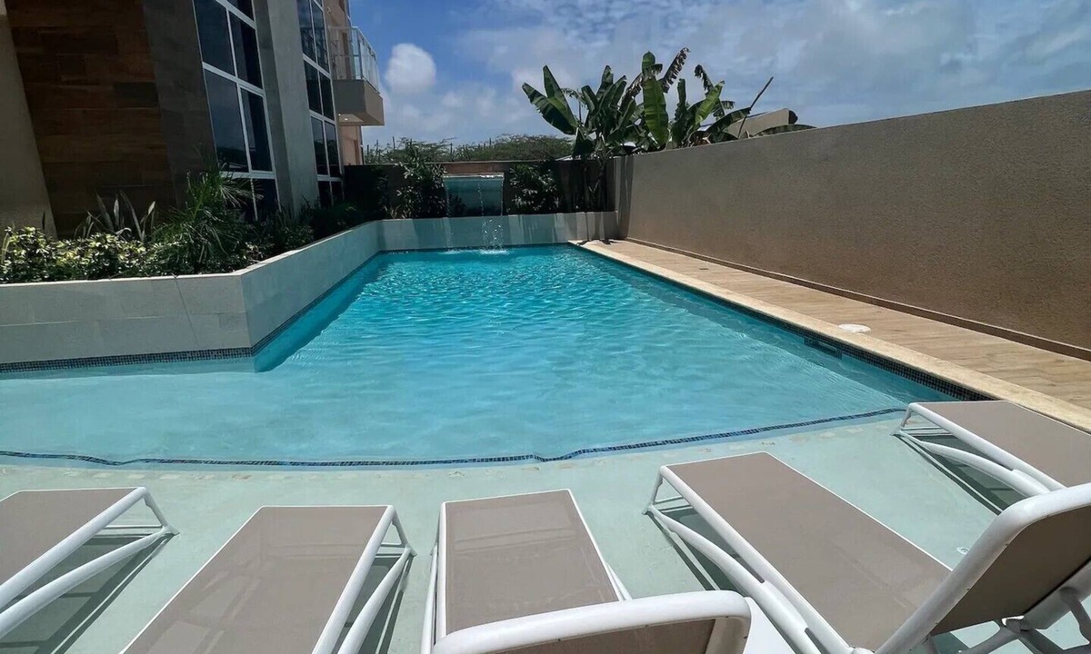 Palm Beach Condo | Walk to Palm Beach Pool Modern 2BR Aruba Condo