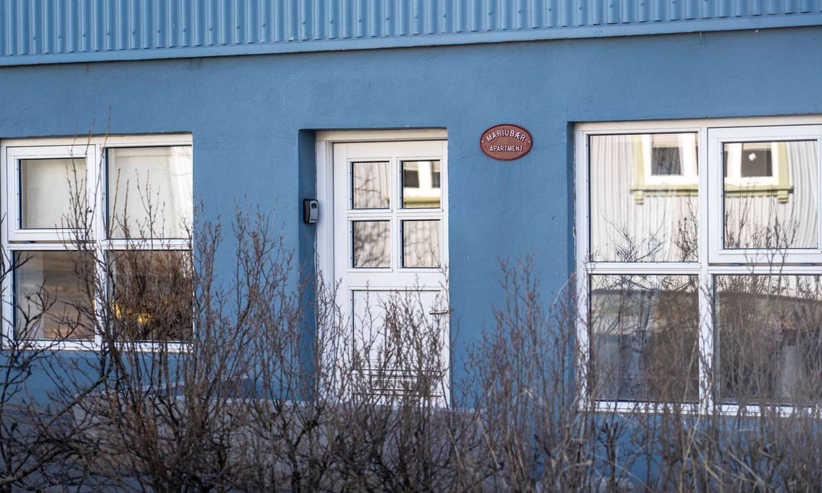 Hafnarfjordur Apartment | Welcome to our inviting lower floor apartment nestled in the heart of Hafnarfjörður.