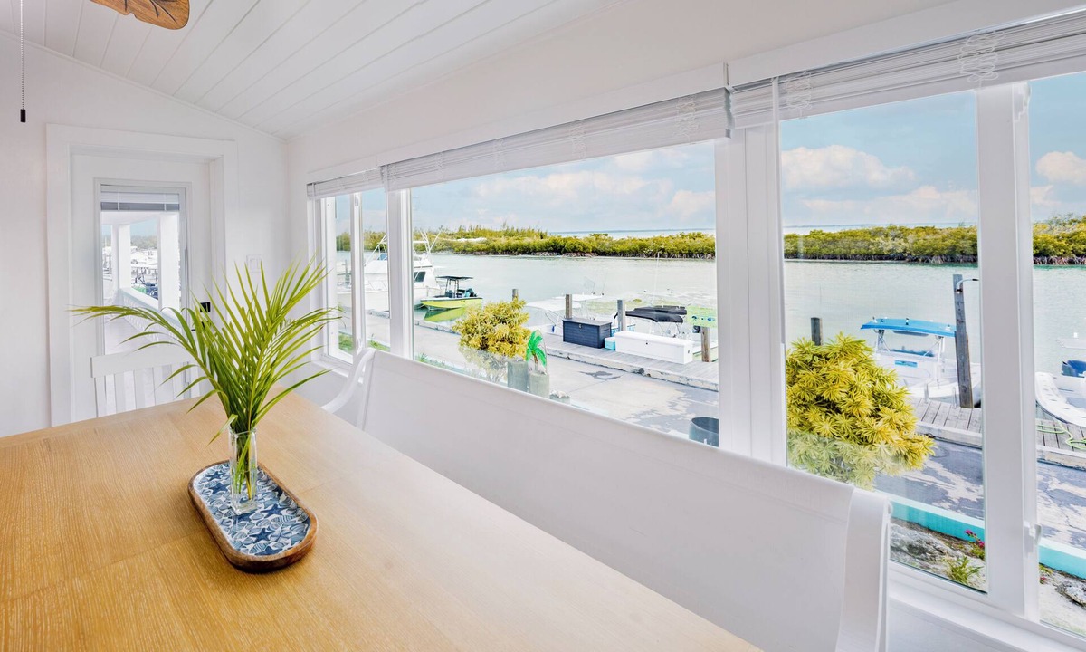 Spanish Wells House | Willie By The Sea/Luxury Waterfront/3 King Suites/Newly Renovated/3.5 Bath