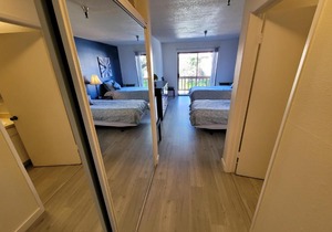 (B02) Cozy Double Bed Suite in Los Angeles