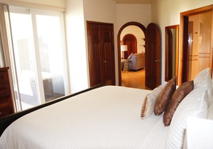 WALKOUT TO POOL! STEPS TO OCEAN! FULL REFUND IF CANCEL 2+ DAYS FROM ARRIVAL