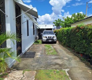 Gordon Town House | 14 Zeneith Avenue