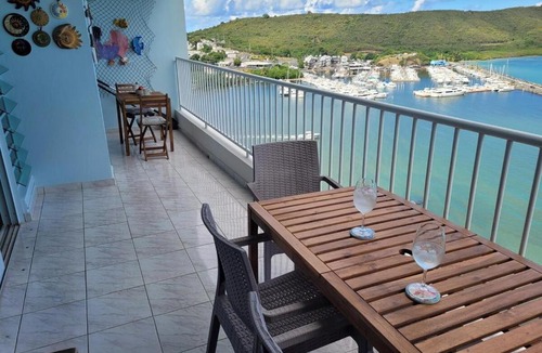 Sardinera Apartment | 180 Degree Ocean Views , Saltwater Pool & Marina and Very Close to the Best Beaches
