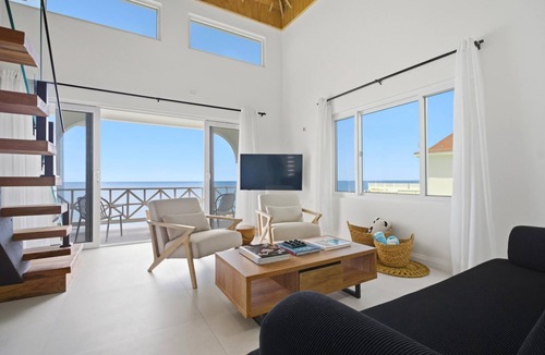 West End Condo | 1BR Modern Oceanfront Loft w/Kitchenette - Syd’s Too