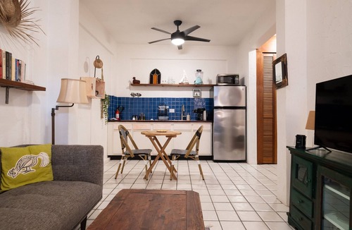 Parque Apartment | 1BR Walk to Beach Sleeps 2