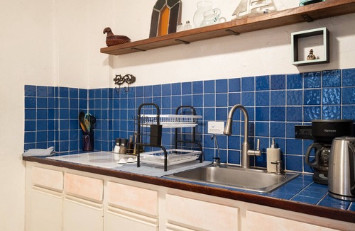 Parque Apartment | 1BR Walk to Beach Sleeps 2