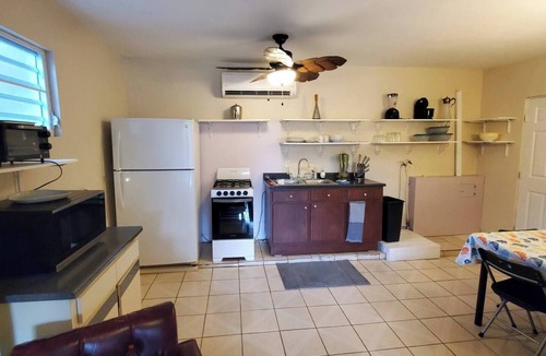Canovanas House | 1st fl Canovanas affordable lodging 1 Bedroom