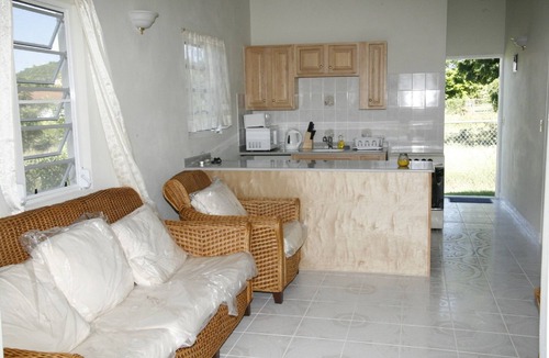 St. John's Cottage | 2 Bedroom Cottage with a/C Close to Beach & Town