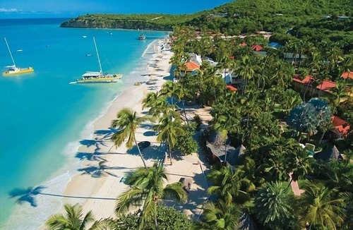 St. John's Cottage | 2 Bedroom Cottage with a/C Close to Beach & Town