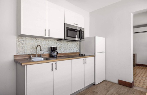 Miramar Apartment | 2-Bedroom | Near T-Mobile District & Calle Cerra