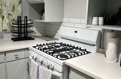 Bridgetown Apartment | 2 minute walk to Brighton's Beach, Kensington Oval, Apt on a quiet street