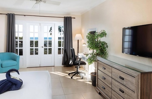 Charlotte Hotel | 2 Units | Ultimate Relaxation with Scenic Views & Beach Access in St. Lucia