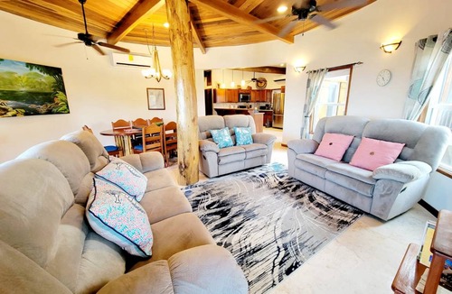 San Pedro Condo | 207 m² Condo ∙ 3 bedrooms ∙ 8 guests