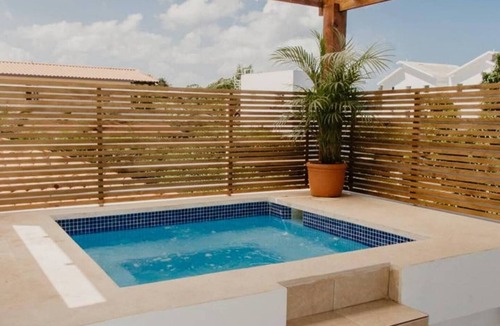 Sosua Apartment | 2BD condo near shops/clubs/beaches, with outdoor bathtube