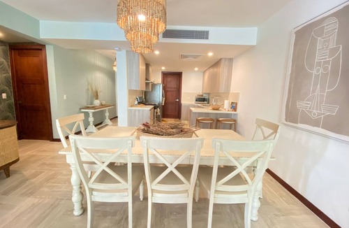 Portillo Apartment | 2BR 6 Guest Balcony in Portillo Close to Beach