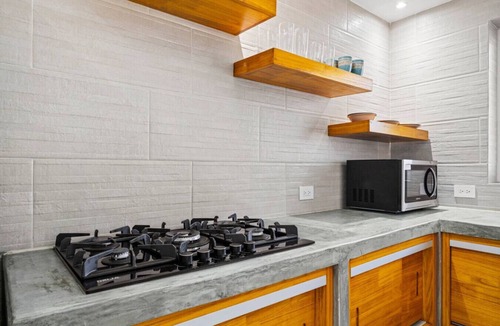 Ponton Apartment | 2BR Aruba | Pool, BBQ & Gated | Beach Essentials