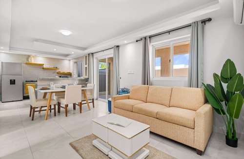 Ponton Apartment | 2BR Aruba | Pool, BBQ & Gated | Beach Essentials