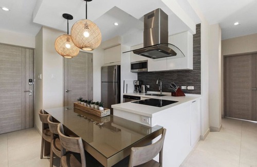 Opal Apartment | 2BR Condo w/Island View | Aracari 27 by Bocobay