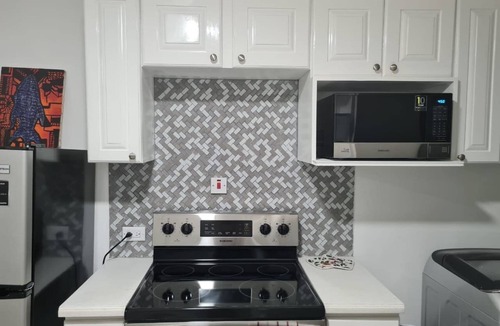 Saint Andrew House | 2BR + Multi-Use Office, Comfy Quiet Birch Way Haven
