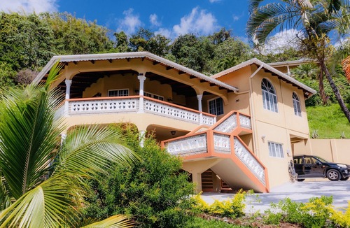 St. George's Villa | 3-bedroom & 2-bathroom luxury ocean view home - SUV included with booking