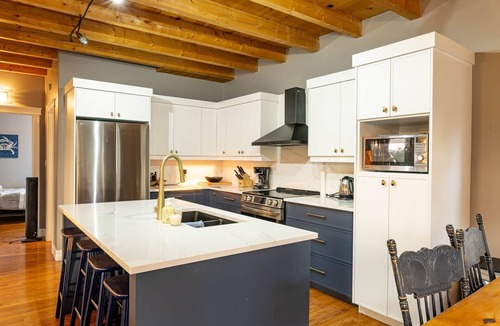 Bayview House | 3-Bedroom Chalet with Kayak in private community - minutes to Cavendish Beach