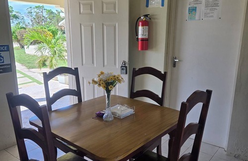 Treasure Beach House | 3-bedroom house in superb Treasure Beach with a view of the Ocean