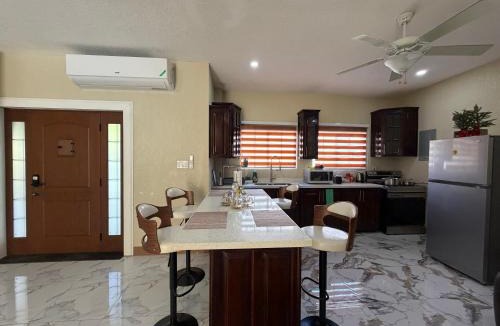 Saint Andrew Apartment | 360 RokView Suites 3BR Spacious
