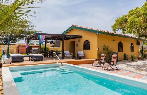 Opal House | 3Bed-PrivatePool NearHotelBeach