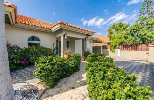 Sabana Liber Villapark Apartment | 4BR 4BA with Pool & Hot Tub Sabana Liber 205 By Bocobay