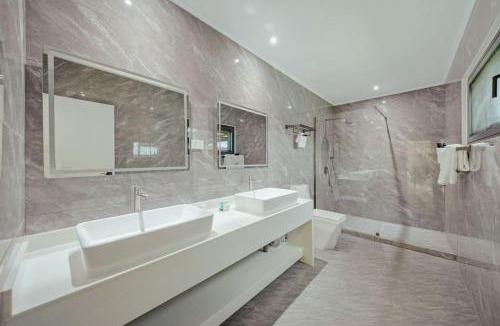 Oranjestad-West Apartment | 4BR Pet-Friendly Villa at Casa Noir by Bocobay