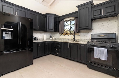 St. Ann's Bay Villa | 5 BedRmOasis DraxHall~Pool~Gym~