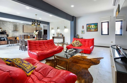 Bubali Villa | 5Bdr 6,5 Bthr LUXURY Villa w/Guest Apartment 2min Eagle Beach