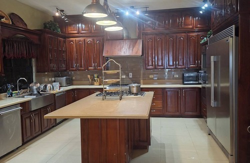 Plantation Village House | 7-Bedroom Villa with A/C, Pool & Premium Amenities in a Beautiful Community