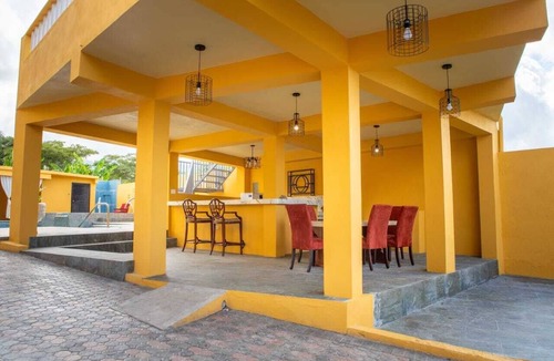 Plantation Village House | 7-Bedroom Villa with A/C, Pool & Premium Amenities in a Beautiful Community