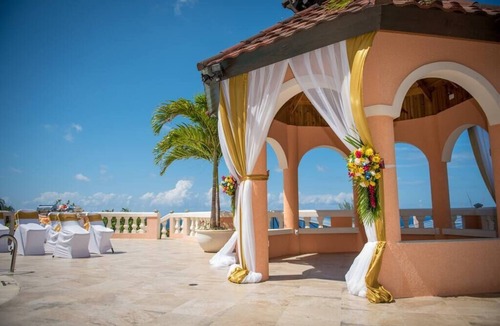 Montego Bay House | 7 BR Fully Staffed Jamaica Villa - Pool, Chef & Ocean Views